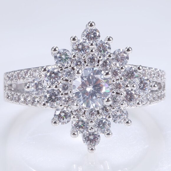 New Womens Simulated Diamond Ring 14kt & 925 Silver Size 8 - Picture 2 of 5